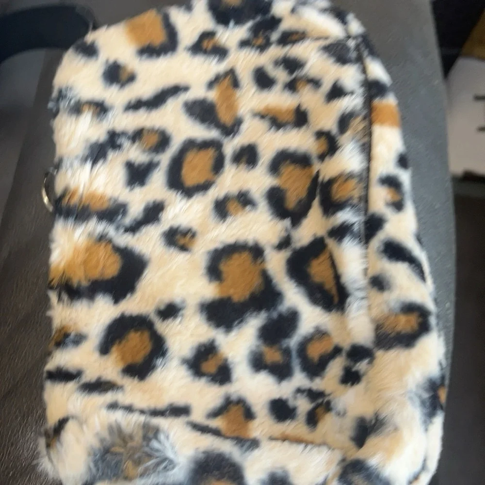 N/A women’s leopard